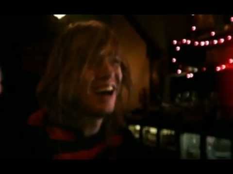 The Kooks – Naive (Offical Music Video)