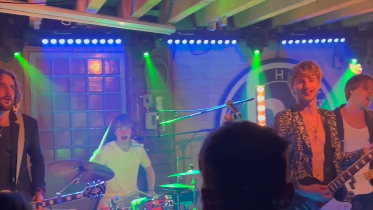 Two Weeks In Nashville perform Afterglow (HopYard, Forest Row)