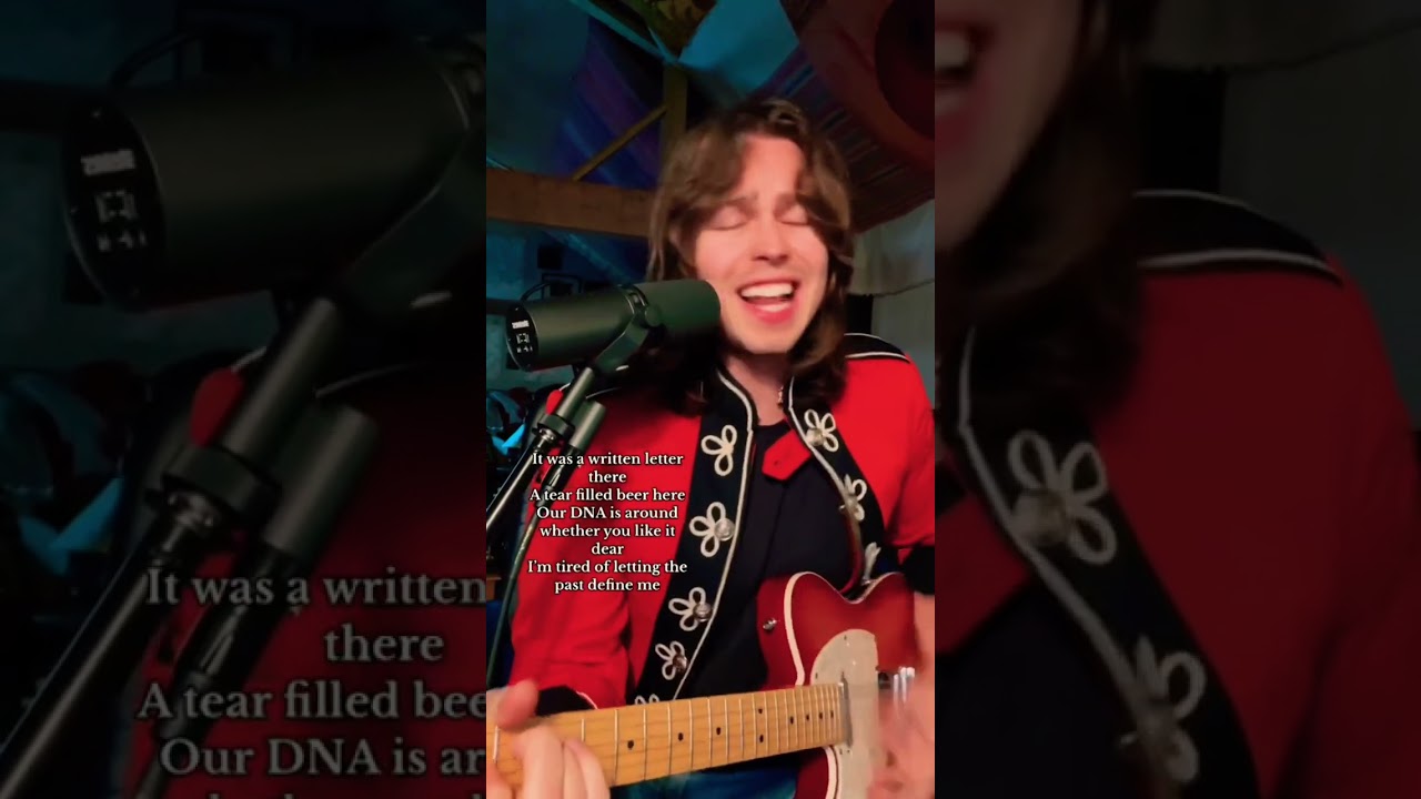 A New Page in my life 👀🎸 #onemanband #originalmusic #selfproduced #indierock #altrock #comingsoon