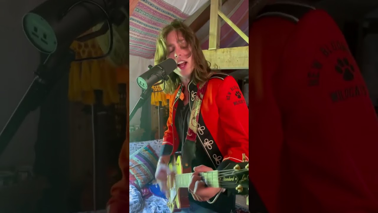 Live version of ‘A New Page’ #comingsoon #debutalbum #comingsoon #indierock #altrock #onemanband