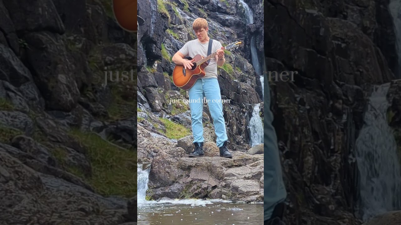 Even the fall feels right if it’s with you #acoustic #singersongwriter #cozy #romantic #nature