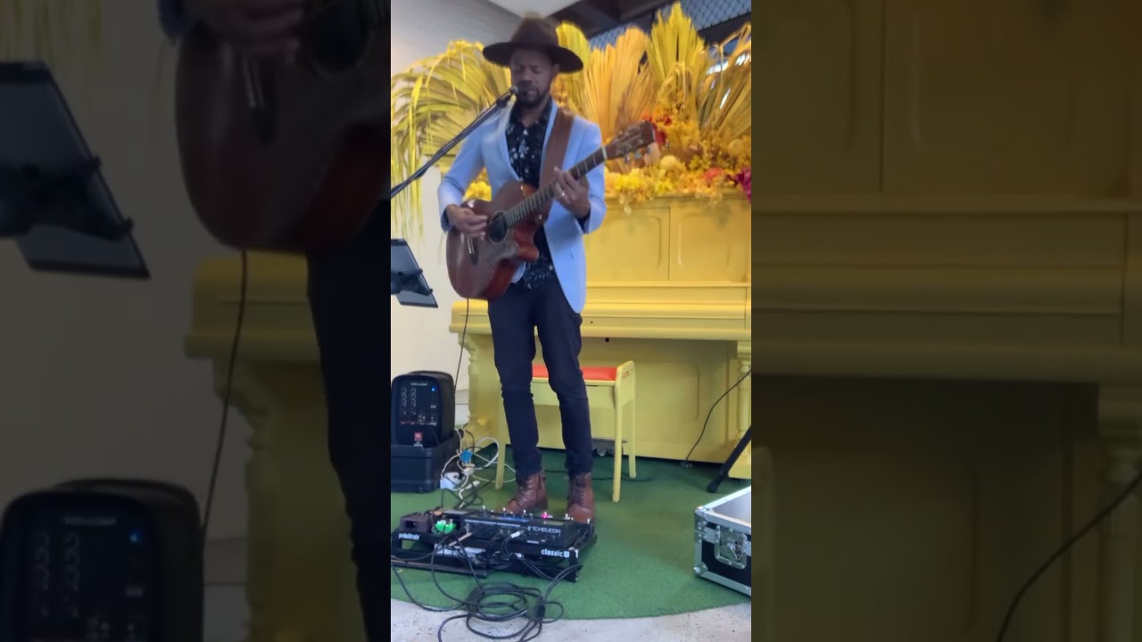 Only Everything – Quinn Lewis (cover) by Alexander Mills live at Portside Wharfs Brisbane