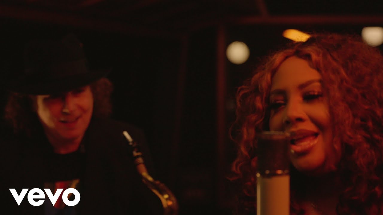 Boney James – Coastin’ featuring Lalah Hathaway (Official Performance Video) ft. Lalah Hathaway