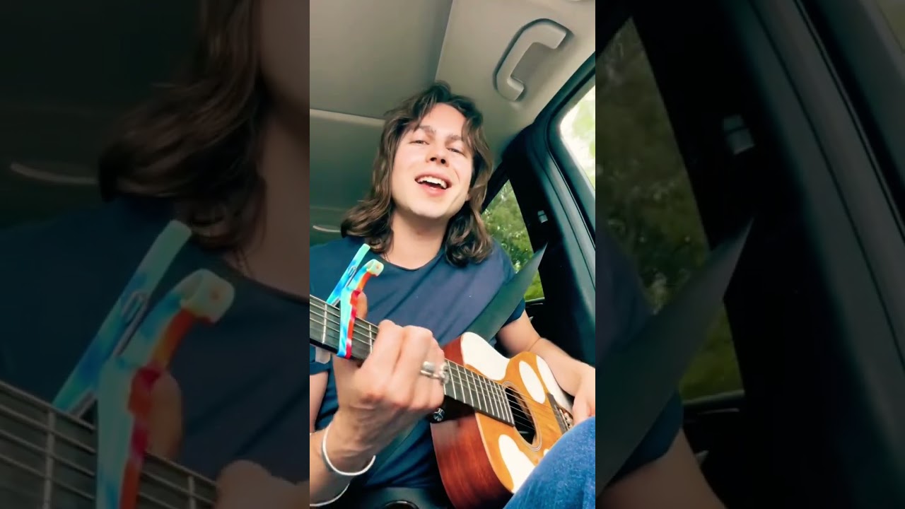 Worlds best knee driving #acousticmusic #acousticguitarist #drivingmusic
